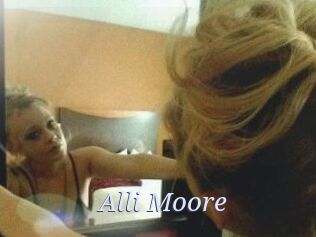 Alli_Moore