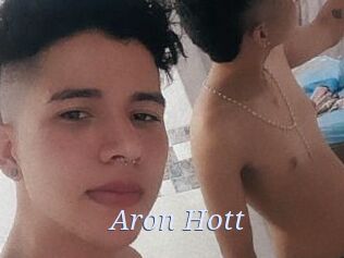 Aron_Hott