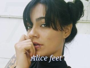 Alice_feet