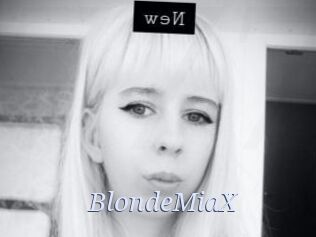BlondeMiaX