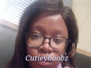 Cutieyboobz