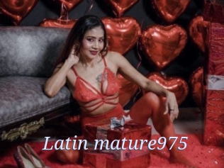 Latin_mature975