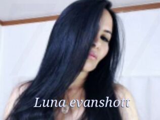 Luna_evanshott