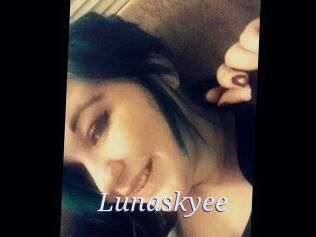 Lunaskyee
