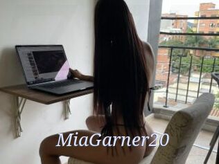 MiaGarner20