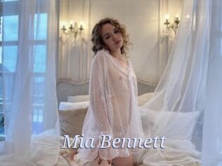 Mia_Bennett