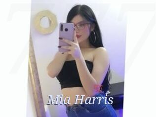 Mia_Harris