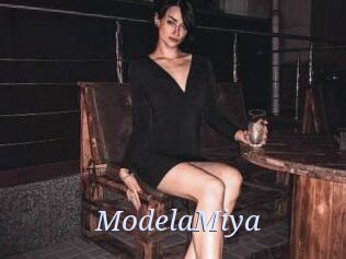 ModelaMiya