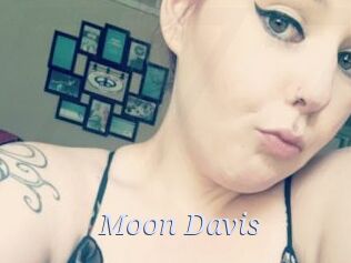 Moon_Davis
