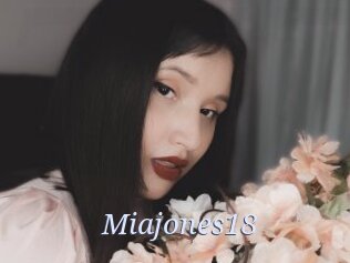 Miajones18