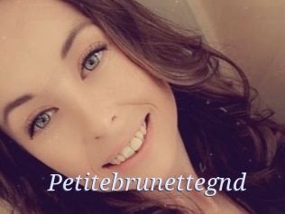 Petitebrunettegnd