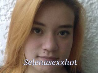 Selenasexxhot