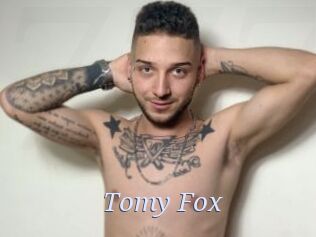 Tomy_Fox
